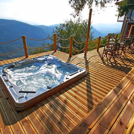 Almondhouse Suites With Fireplace - Adults Only Arachova Esterno foto