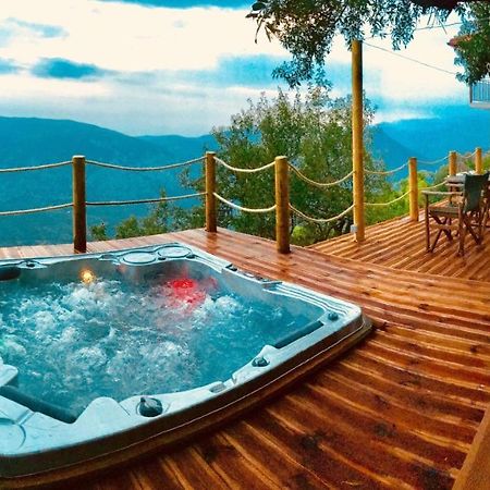 Almondhouse Suites With Fireplace - Adults Only Arachova Esterno foto