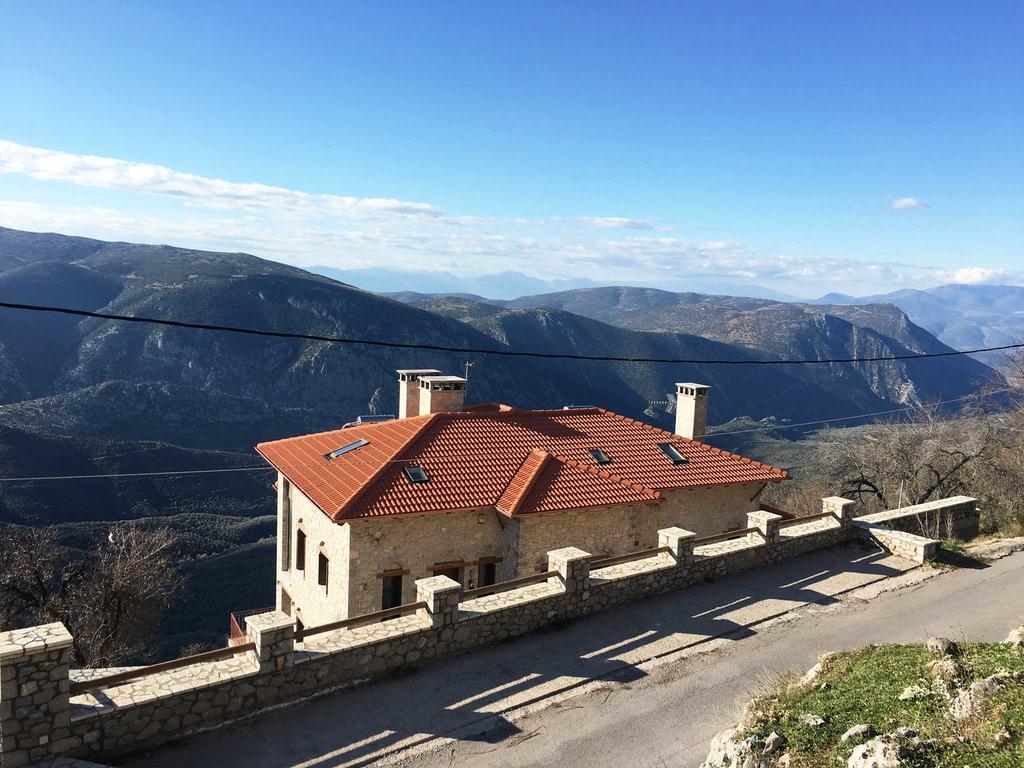 Almondhouse Suites With Fireplace - Adults Only Arachova Esterno foto
