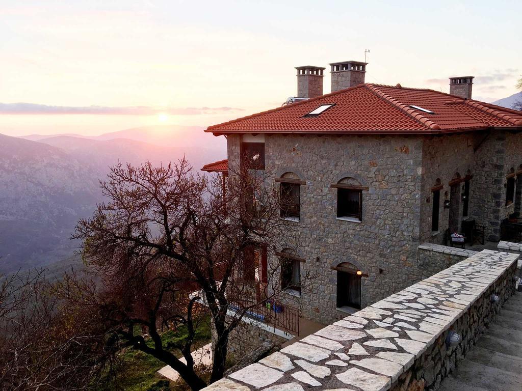 Almondhouse Suites With Fireplace - Adults Only Arachova Esterno foto