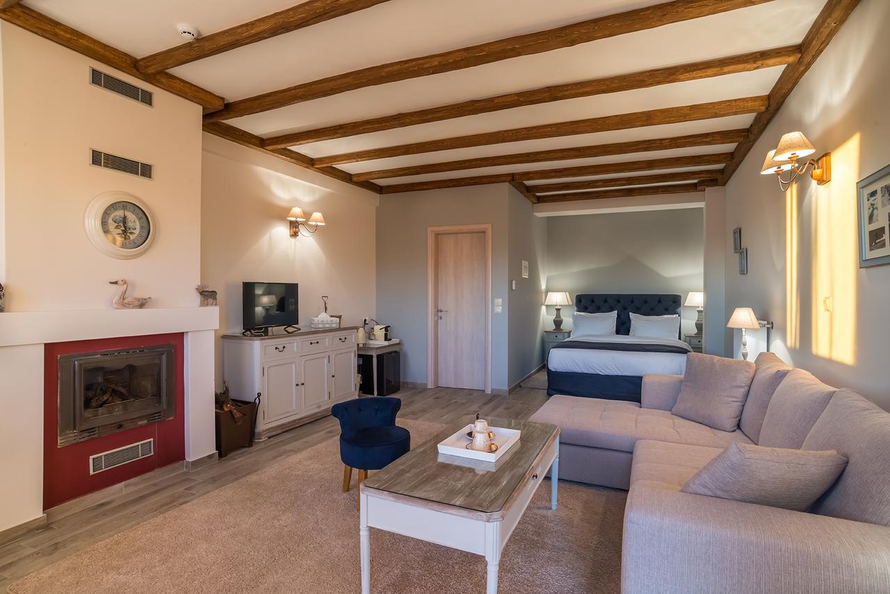 Almondhouse Suites With Fireplace - Adults Only Arachova Esterno foto