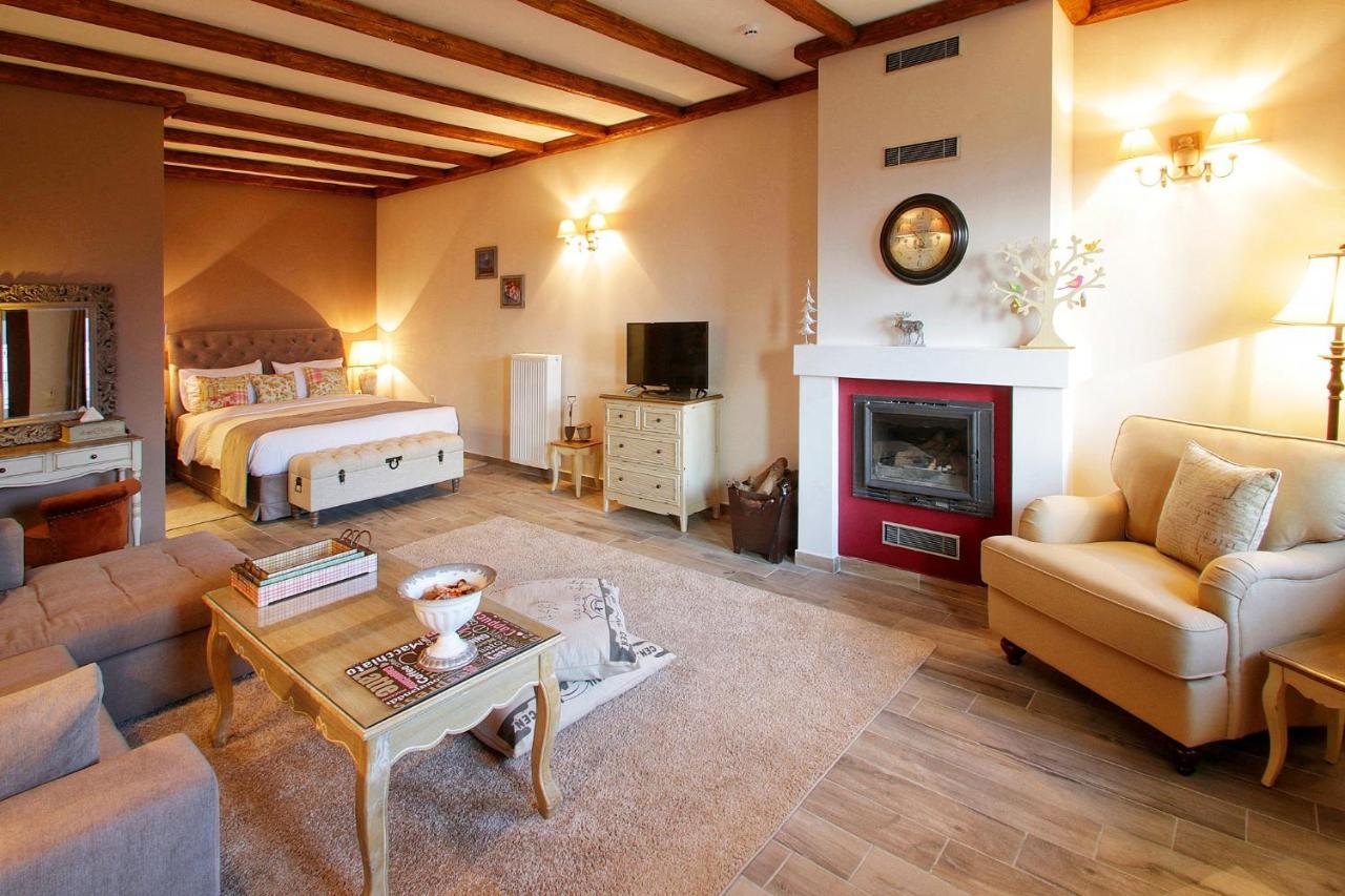 Almondhouse Suites With Fireplace - Adults Only Arachova Esterno foto
